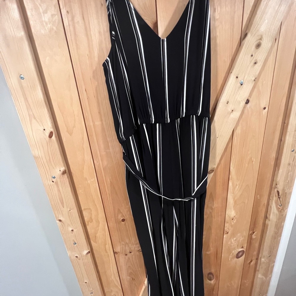 LOFT. NWT. Jumpsuit size 16
